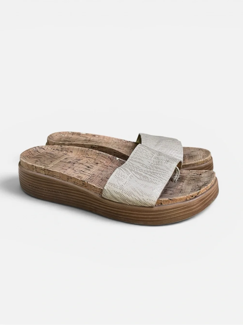 Donald J Pliner “Fiji” Flatform Slide Thong Sandal  in Gold Fleck Cork Sz 9